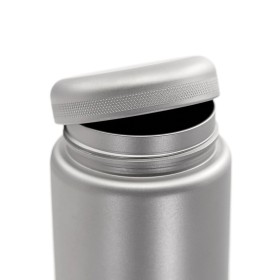 Titanium bottle 600 ml with flat cap