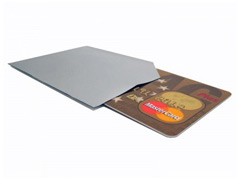 Security sleeve for a card with RFID or NFC